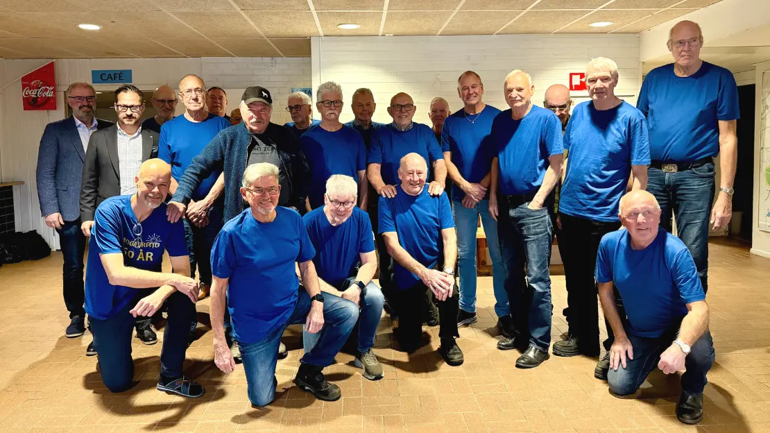 Gruppfoto på morgonbadarna.