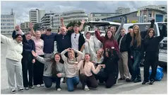 Gruppbild på ungdomarna i Island. 