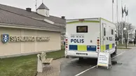 Mobila poliskontoret står framför Svenljunga kommunhus. 